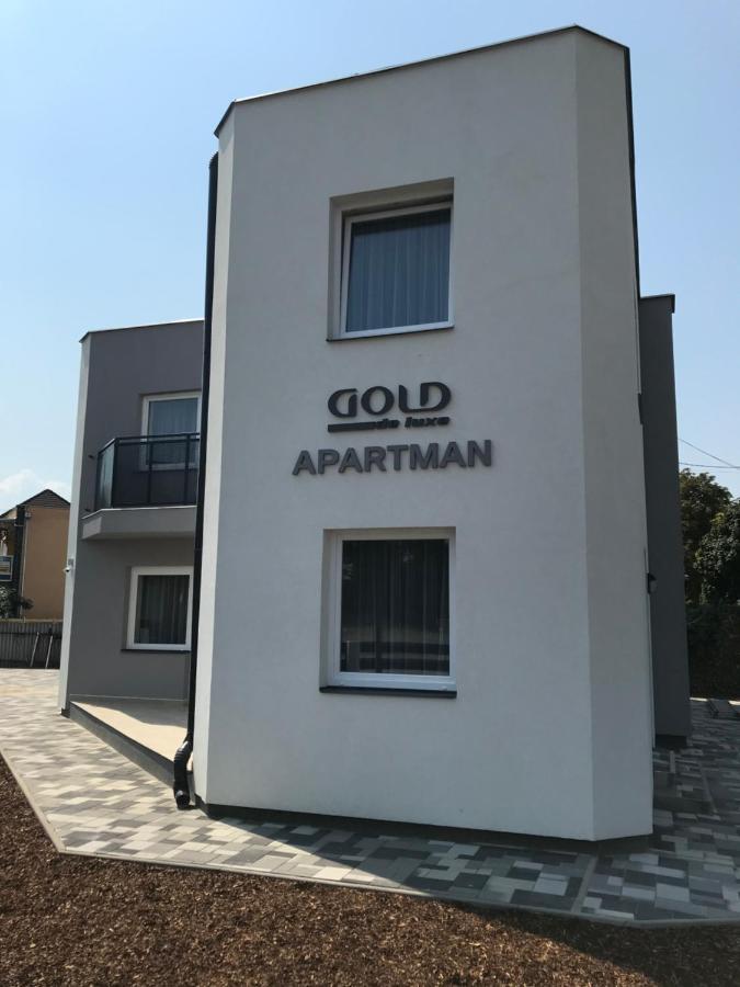 Gold De Luxe Apartman Hajduszoboszlo Exterior photo